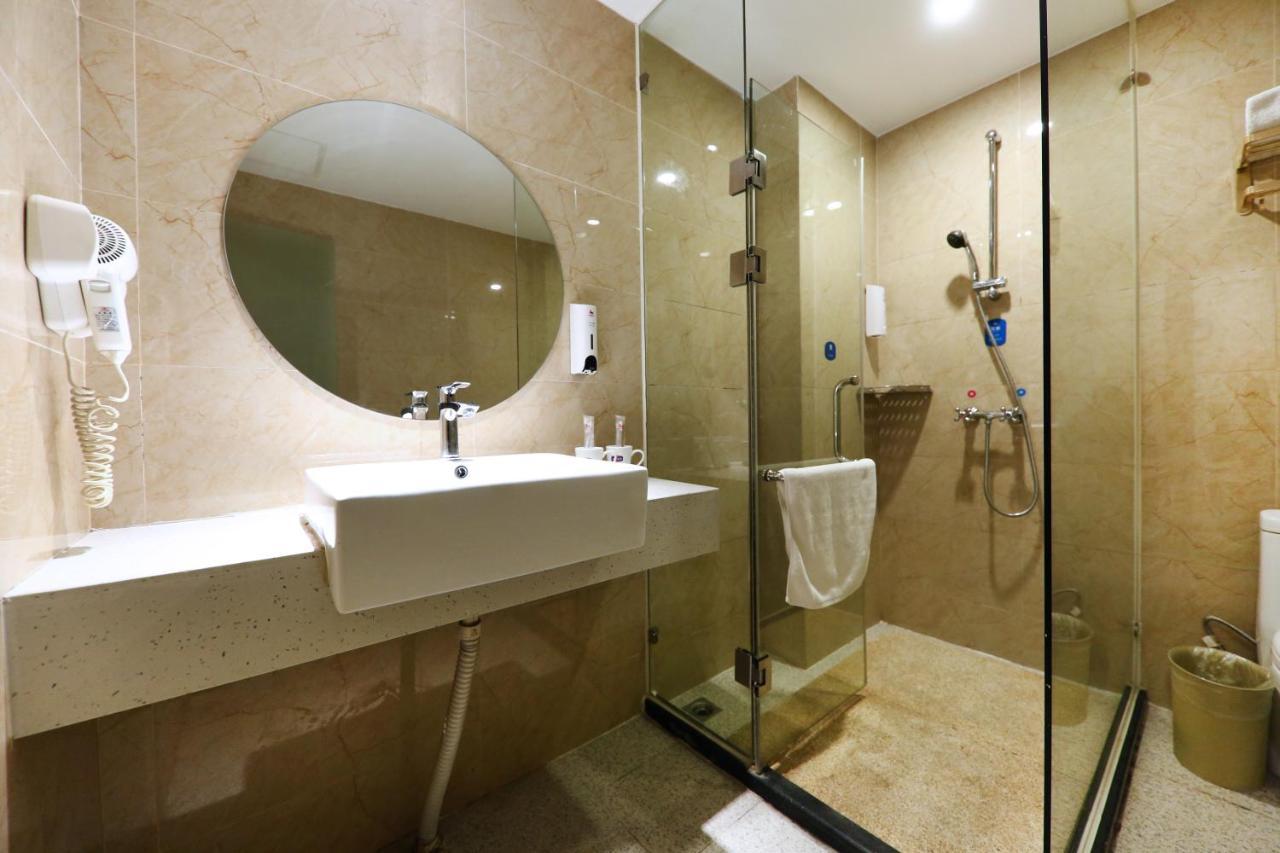 Hanting Hotel Chongqing North Railway Station Екстер'єр фото