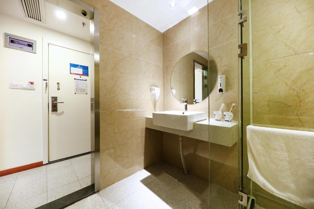 Hanting Hotel Chongqing North Railway Station Екстер'єр фото