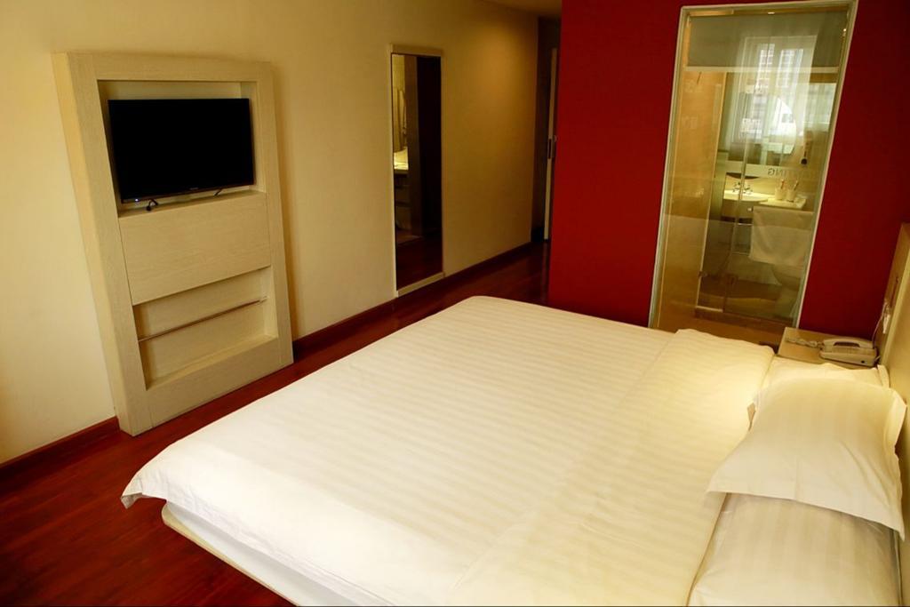 Hanting Hotel Chongqing North Railway Station Екстер'єр фото